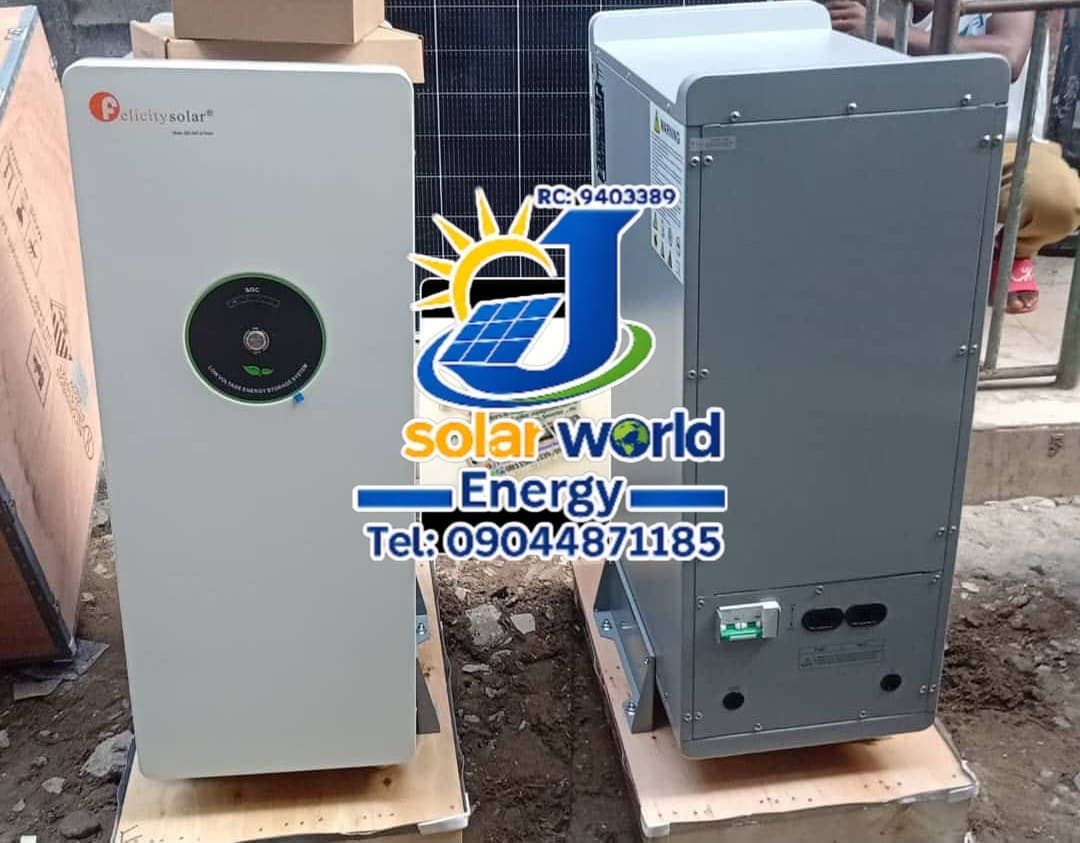 Front and back of the older Felicity 15kWh lithium battery
